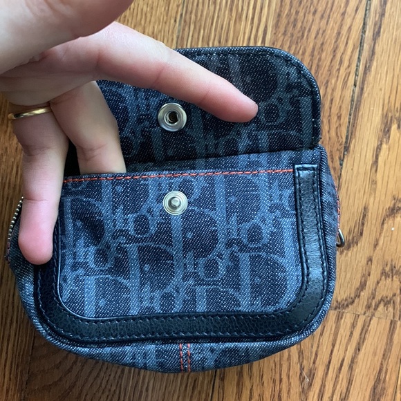 Christian Dior Flight Zip Pouch - Picture 9 of 10